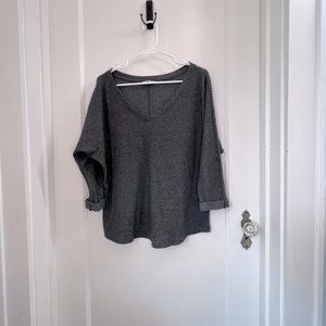 Grey waffle knit 3/4 sleeve sweater